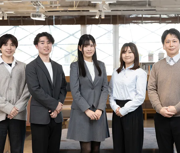 社員の集合写真