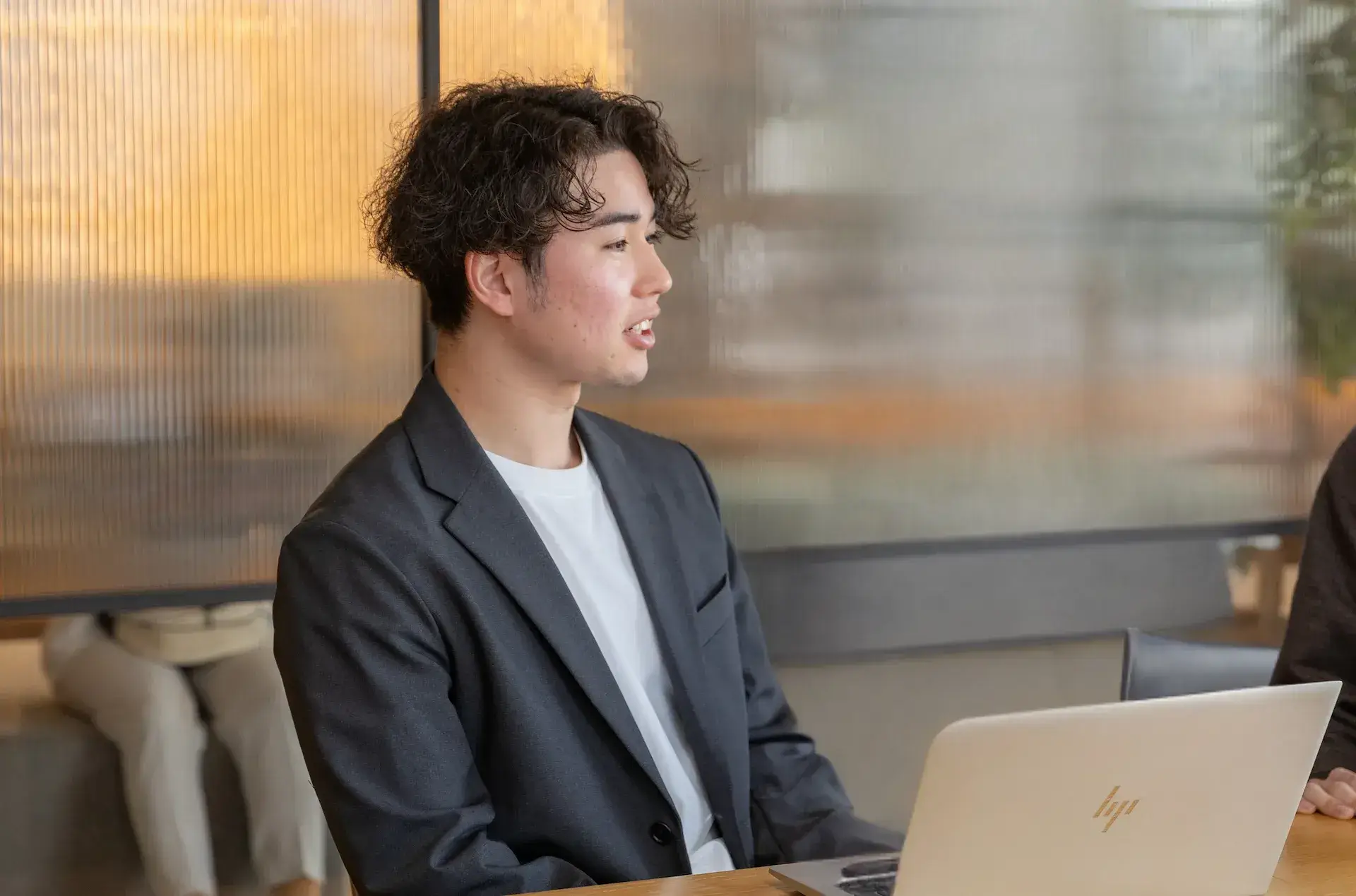 フロントエンドエンジニアY.M